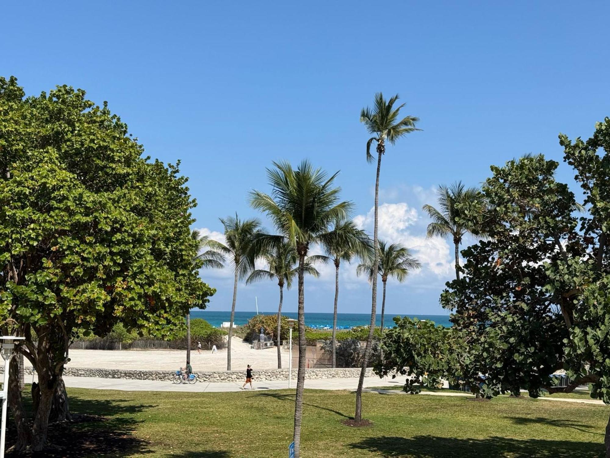 Renzzi On The Ocean Aparthotel - Miami Beach, Miami Beach
