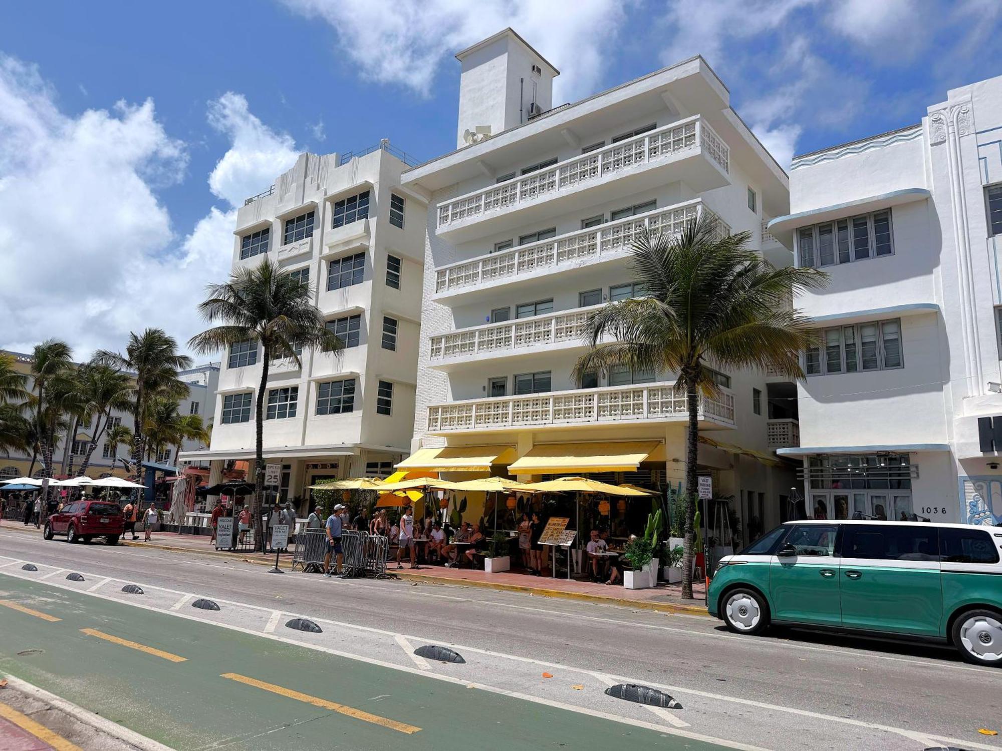 Renzzi On The Ocean Aparthotel - Miami Beach — Photos 1